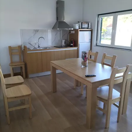 Апартаменты Casa O Limoeiro *